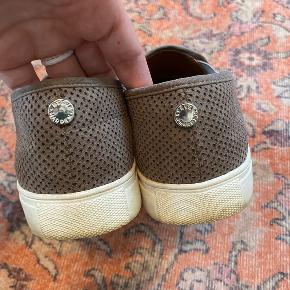 Shoes - Picture 3 of 3